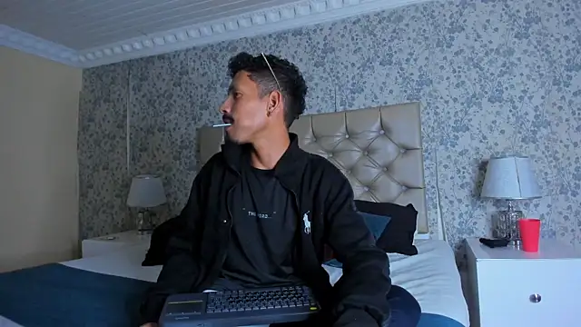 NoaahTylor online show from 03/29/26, 09:05