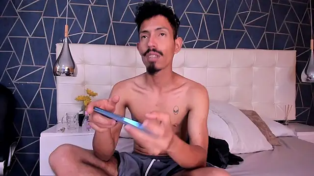 NoaahTylor online show from 03/11/26, 09:09