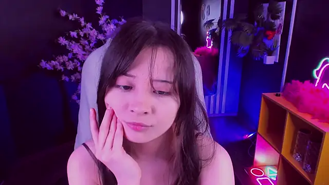 Snapshot of May_Ling chatting on 06/27/26, 11:49 May Ling online show from 06/27/26, 11:49