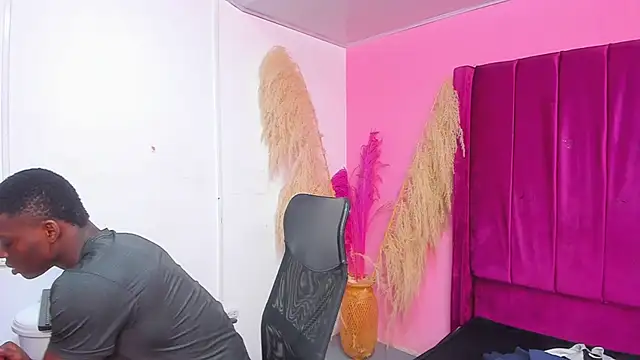 pipeking020 online show from 04/03/26, 01:56