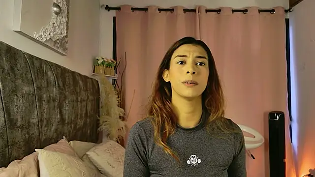 Snapshot of MelanyStone_ chatting on 02/23/26, 12:17 MelanyStone online show from 02/23/26, 12:17