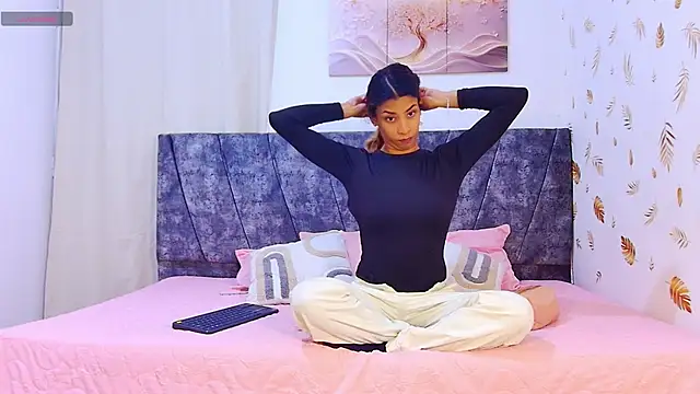 MelanyStone  online show from 04/06/26, 01:12