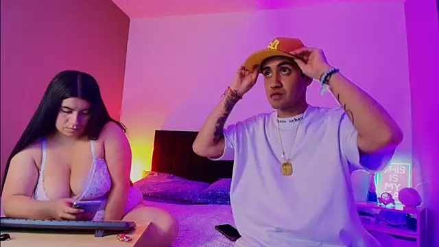 LATINLOVERS 1 online show from 03/20/26, 08:10