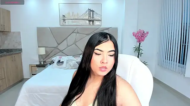 calyptra lux online show from 02/26/26, 07:25