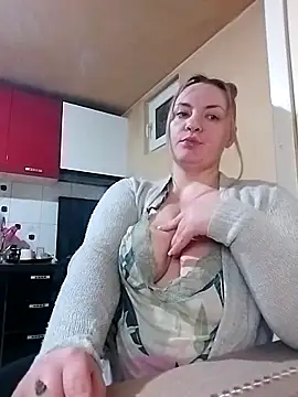 HotStepmommy4 online show from 03/11/26, 10:48