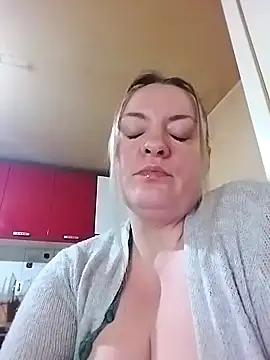 HotStepmommy4 online show from 02/25/26, 10:20