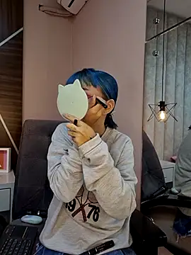 Snapshot of Sateh_and_Hikary chatting on 02/17/26, 01:19 Sateh and Hikary online show from 02/17/26, 01:19