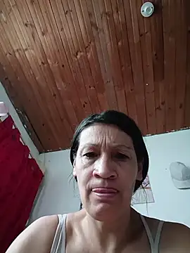 Layla Zaid online show from 04/09/26, 12:22