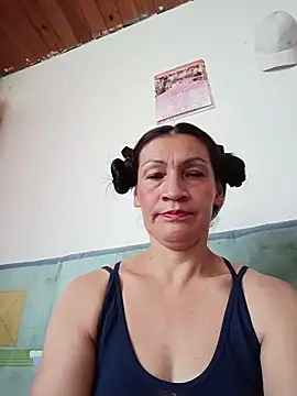 Layla Zaid online show from 03/25/26, 02:49