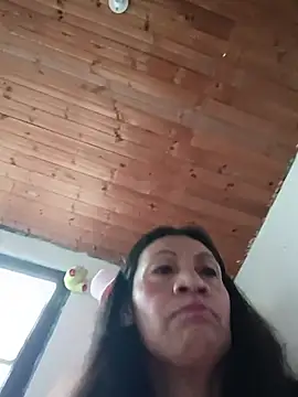 Layla Zaid online show from 04/08/26, 01:12