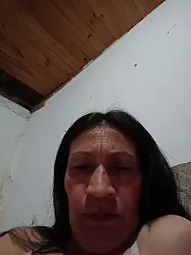 Layla Zaid online show from 04/07/26, 02:57