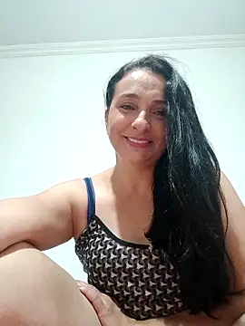 Snapshot of luamel2126 chatting on 02/12/26, 10:53 luamel2126 online show from 02/12/26, 10:53