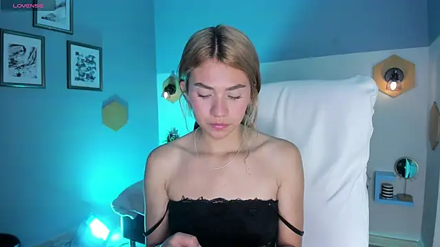 Snapshot of Chris_Velvett chatting on 03/22/26, 08:10 Chris Velvett online show from 03/22/26, 08:10