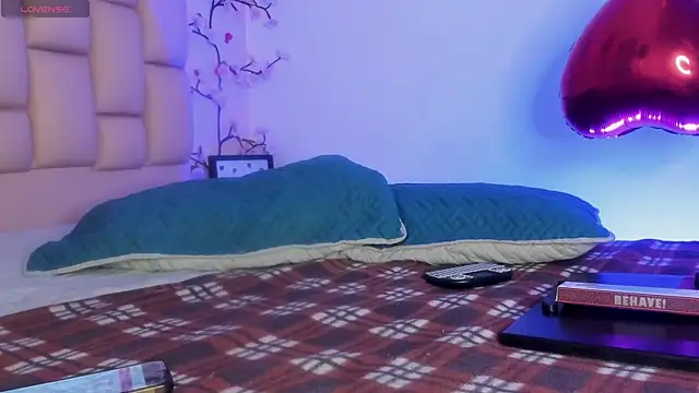 emma cg online show from 04/16/26, 05:57