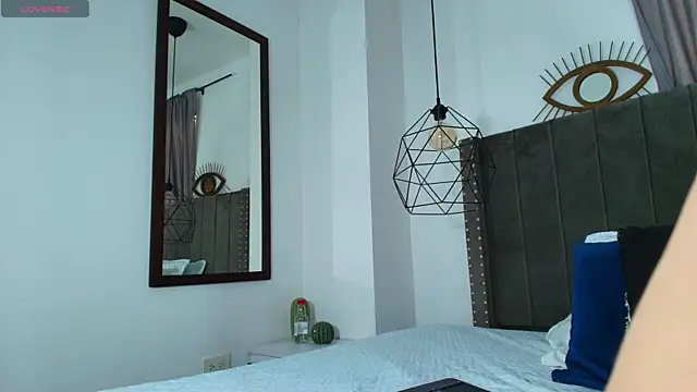 Lupita 3xx online show from 05/07/26, 03:15
