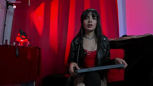 lilyruso online show from 03/31/26, 11:56