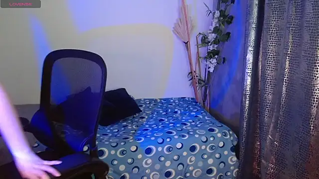 Scarlett Laurent online show from 03/20/26, 04:24