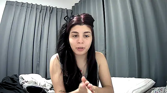 violetazein7 online show from 03/24/26, 12:21