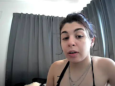 violetazein7 online show from 02/17/26, 07:22