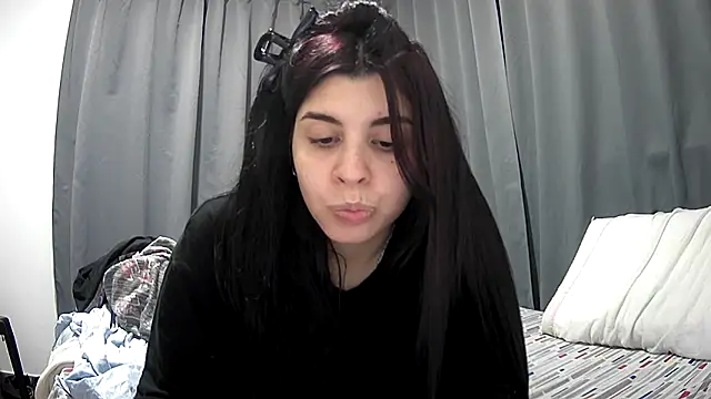 violetazein7 online show from 05/04/26, 01:53