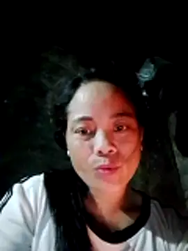 molly-xx online show from 04/24/26, 12:18