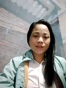 Snapshot of molly-xx chatting on 02/21/26, 08:11 molly-xx online show from 02/21/26, 08:11