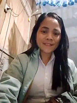 Snapshot of molly-xx chatting on 02/12/26, 10:37 molly-xx online show from 02/12/26, 10:37