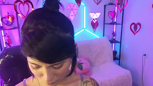 Snapshot of ivonne_heaven chatting on 02/15/26, 09:58 ivonne heaven online show from 02/15/26, 09:58