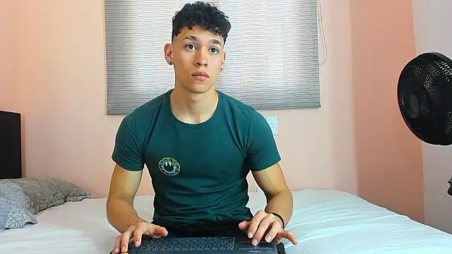 Snapshot of Muscle__Myke chatting on 02/26/26, 01:11 Muscle Myke online show from 02/26/26, 01:11