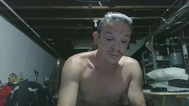 Snapshot of ShadowLove85 chatting on 07/11/26, 03:18 ShadowLove85 online show from 07/11/26, 03:18