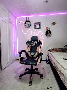 Violeta R  online show from 03/23/26, 05:40