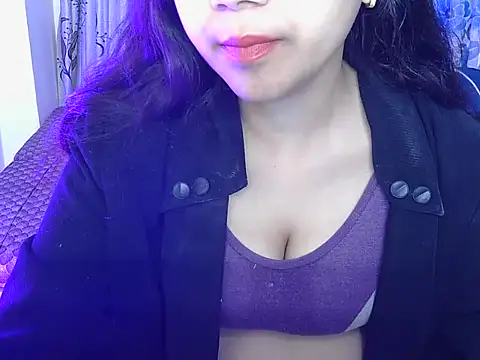 its-sarika01 online show from 02/18/26, 06:22