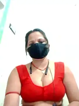 Snapshot of karishma_Bhabhi chatting on 02/17/26, 04:15 karishma Bhabhi online show from 02/17/26, 04:15