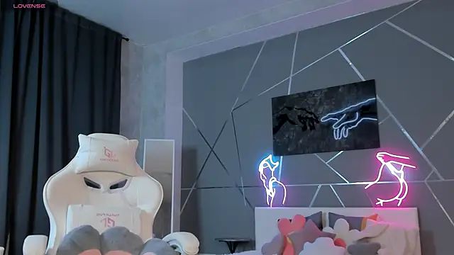 naomi reiss online show from 04/02/26, 01:24