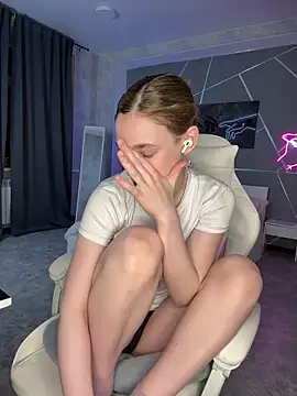 naomi reiss online show from 05/28/26, 01:57