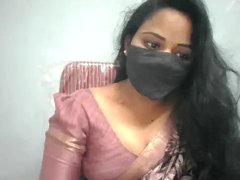Snapshot of Rathi-priyaa chatting on 06/09/26, 04:57 Rathi-priyaa online show from 06/09/26, 04:57