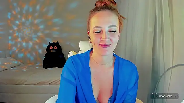 she wolf online show from 04/16/26, 01:56