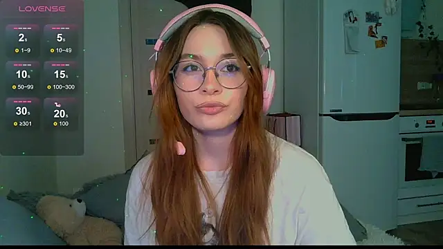 Snapshot of GhostLane chatting on 02/15/26, 10:25 GhostLane online show from 02/15/26, 10:25