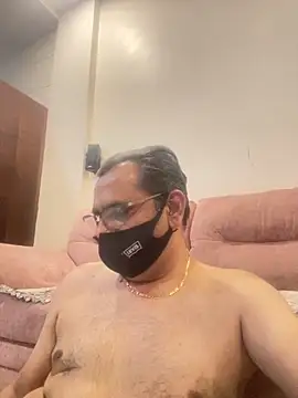 maleattention online show from 05/07/26, 02:42