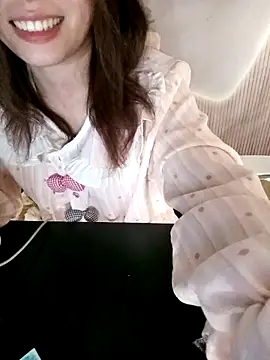 Snapshot of Girl-crazy1 chatting on 02/14/26, 08:58 Girl-crazy1 online show from 02/14/26, 08:58