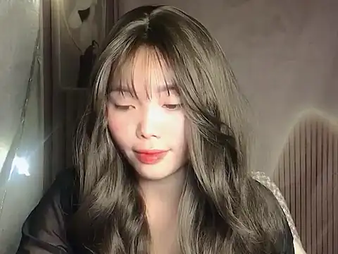 Snapshot of Girl-crazy1 chatting on 02/25/26, 08:19 Girl-crazy1 online show from 02/25/26, 08:19