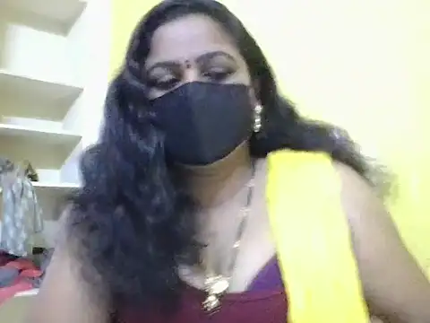 anu-reddyy online show from 04/23/26, 04:52