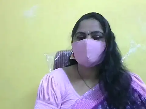 anu-reddyy online show from 03/28/26, 04:13