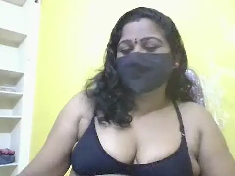 anu-reddyy online show from 07/28/26, 02:30