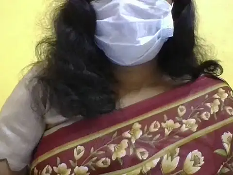 anu-reddyy online show from 02/25/26, 04:01