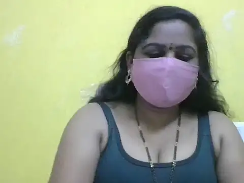 anu-reddyy online show from 05/10/26, 04:38