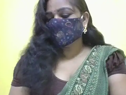 anu-reddyy online show from 06/06/26, 03:56
