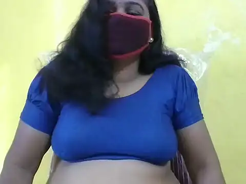 anu-reddyy online show from 03/06/26, 04:18