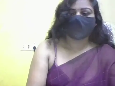 anu-reddyy online show from 07/18/26, 02:14