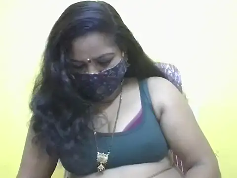 anu-reddyy online show from 05/02/26, 04:18